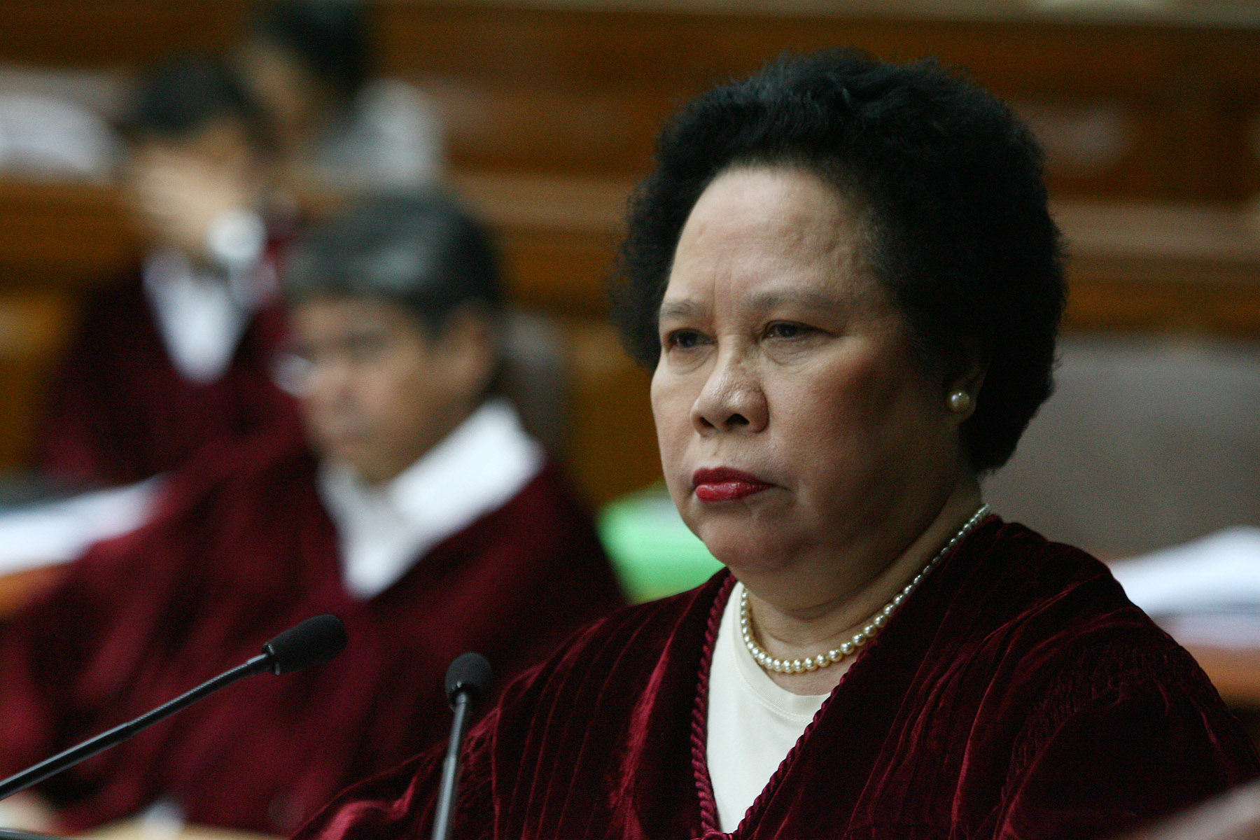 Classify Miriam Defensor Santiago, Filipino politician and judge 