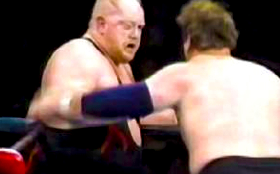 8 Insanely Real Moments in Pro Wresting - 7