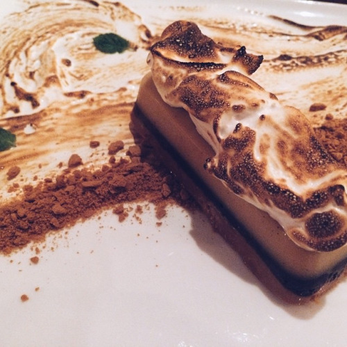 OUTRAEGOUSDESSERTS_P4