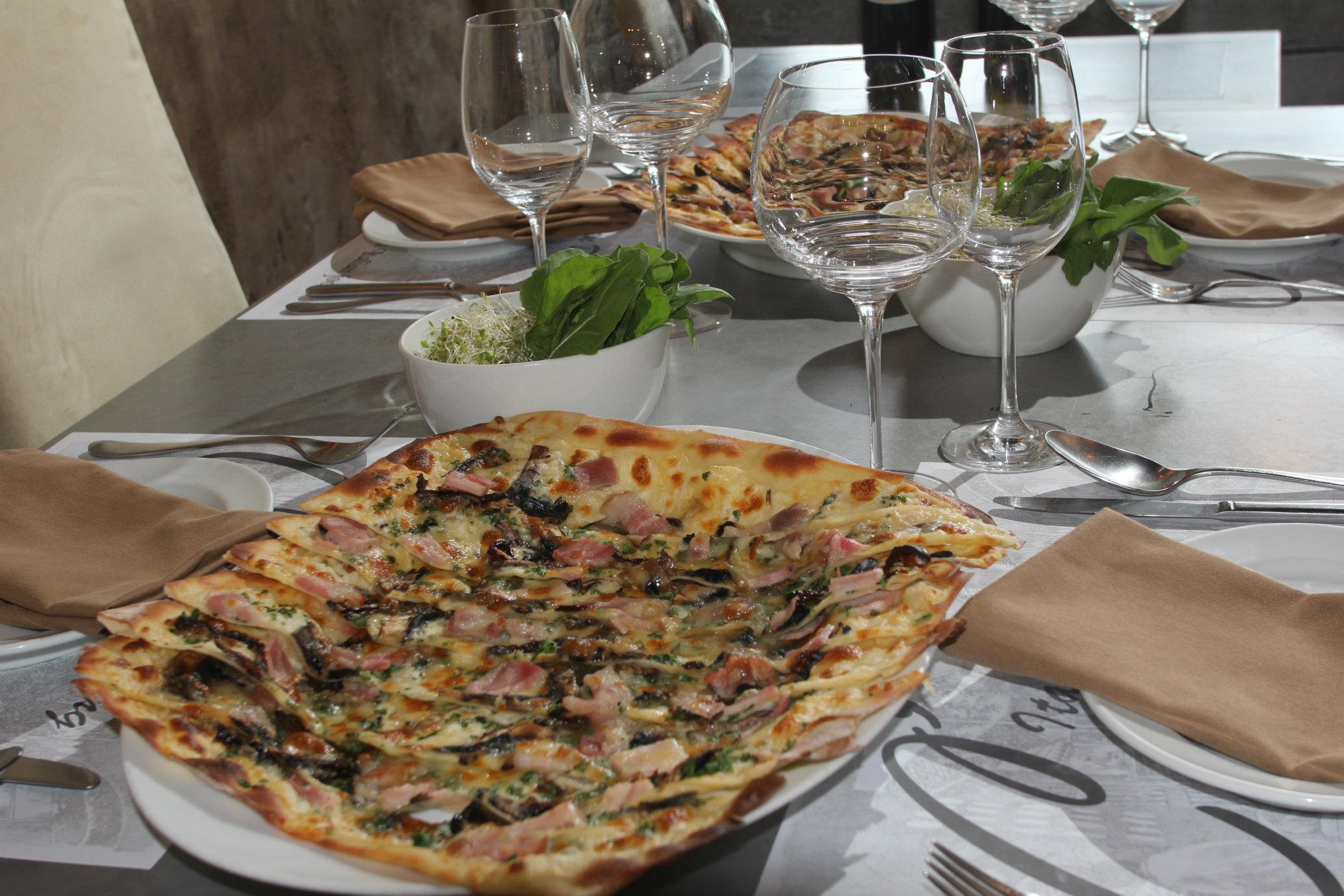 177459_10151069300131499_598511943_o