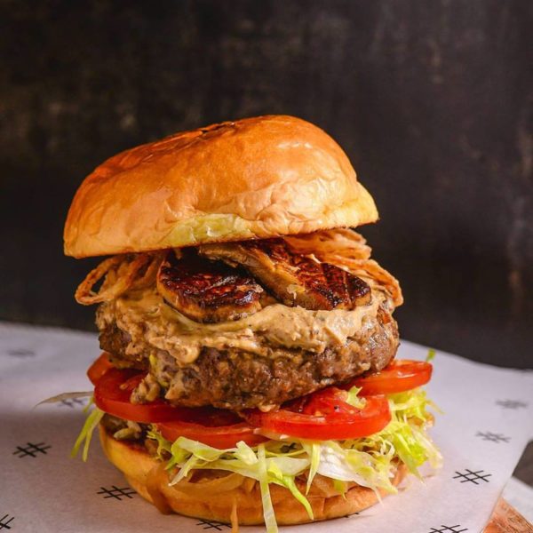 Burger Bucket List: 8 of the Most Outrageous Burgers - 8List.ph