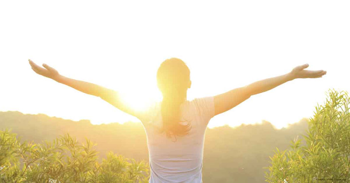 8 Health Benefits of Sunshine - 8List.ph