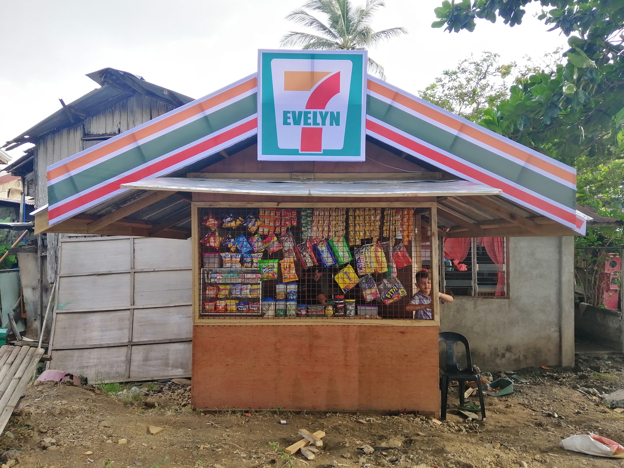 Pinoys Prove They're the Wittiest With These Store Names - 8List.ph