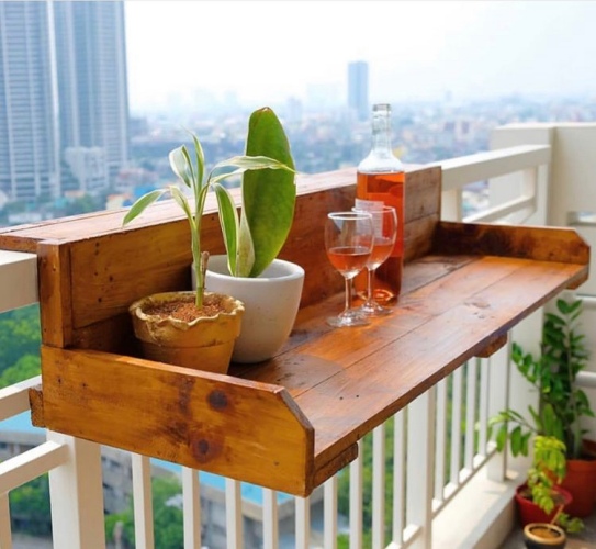 Turn Your Balcony Into an Outdoor Bar with These Hanging Balcony Tables